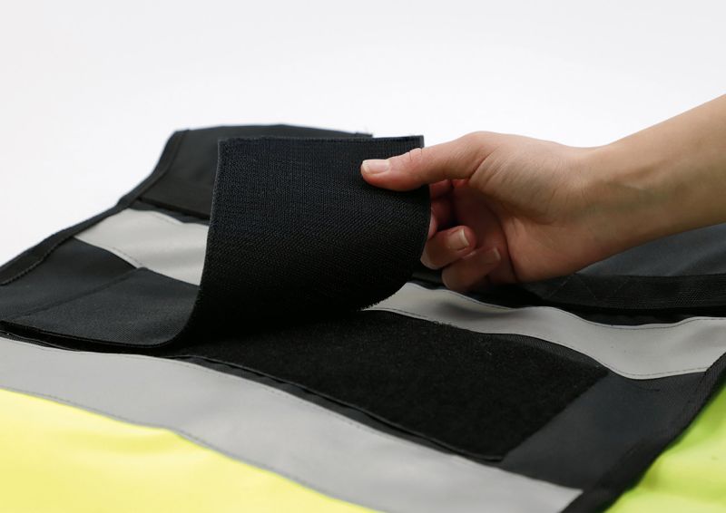 PATCH-brustpatch-bedruckbar-schwarz-warnwesten-korntex-lifestyle_800x800.jpg